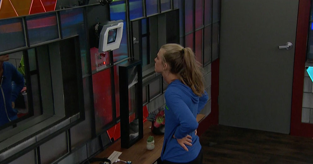 BB20-Live-Feeds-0810-AM-9