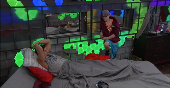 BB20-Live-Feeds-0819-8