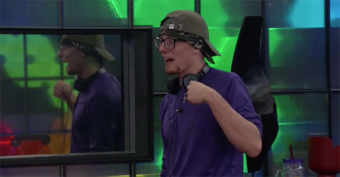 BB20-Live-Feeds-0904-6