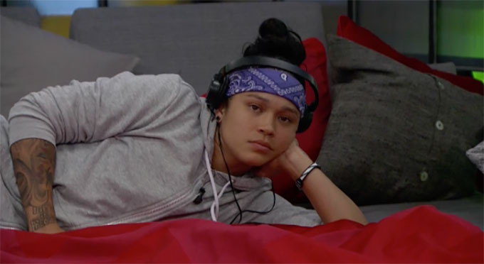 BB20-Live-Feeds-0912-2