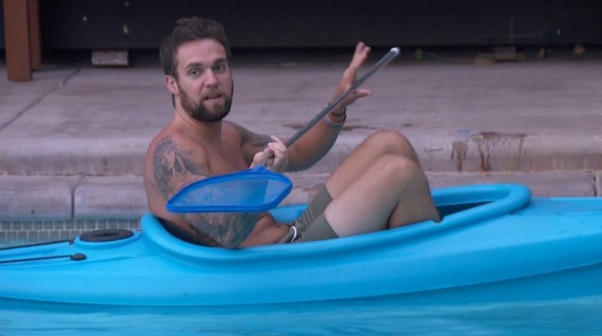 Nick paddles on BB21