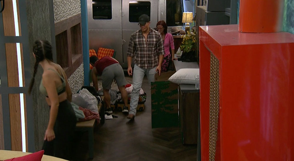 BB21-Live-Feeds-0905-PM-1