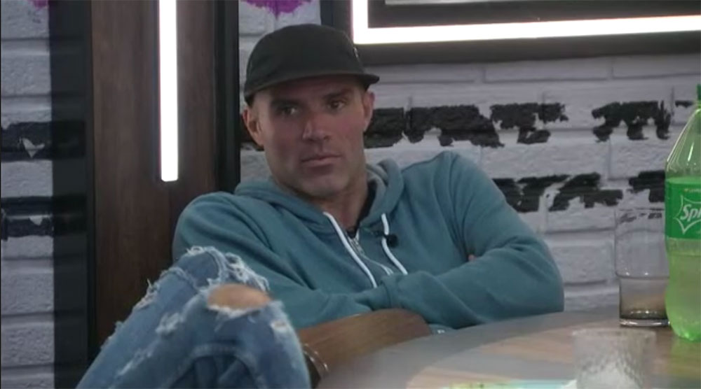 BB22-Live-Feeds-1013-PM-3