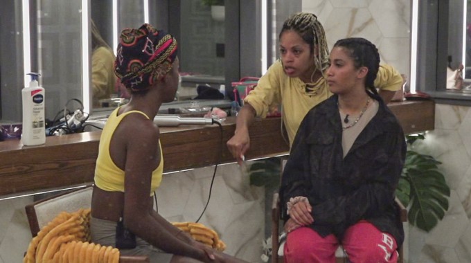 Azah Tiffany and Hannah on Big Brother 23