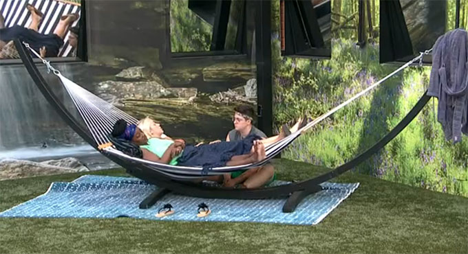 BB25-Live-Feeds-0814-PM-9