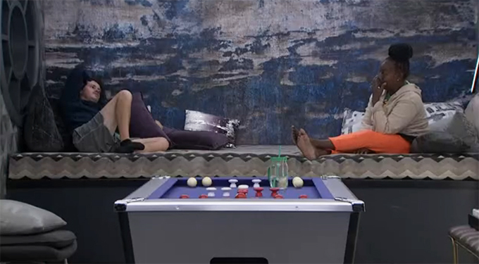 BB25-Live-Feeds-1016-PM-1