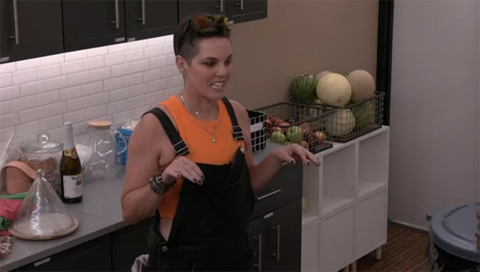 BB25-Live-Feeds-1017-PM-9