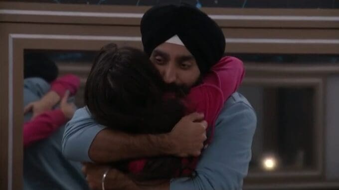 America and Jag hug it out in the HOH room - CBS