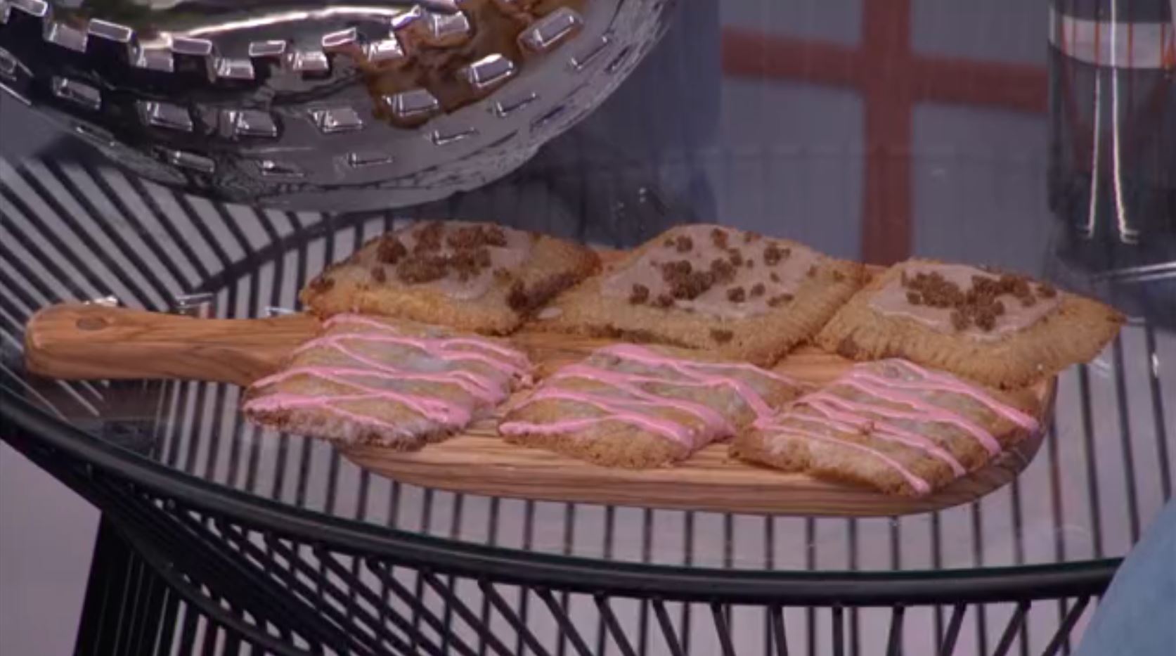 bblf-20240825-1949-poptarts