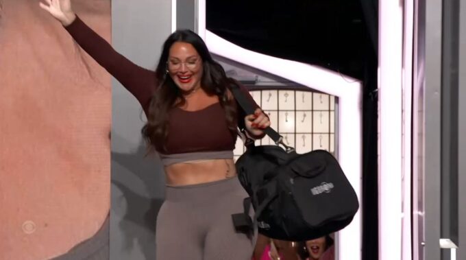 Amy Bingham evicted on Big Brother 27 - Source: CBS